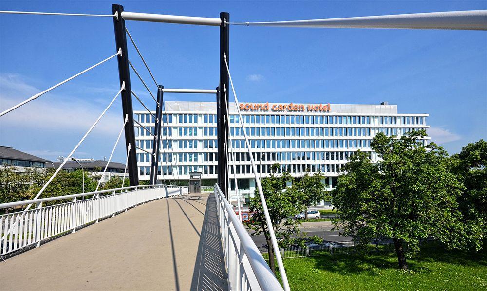 Sound Garden Hotel Airport Varšava Exteriér fotografie