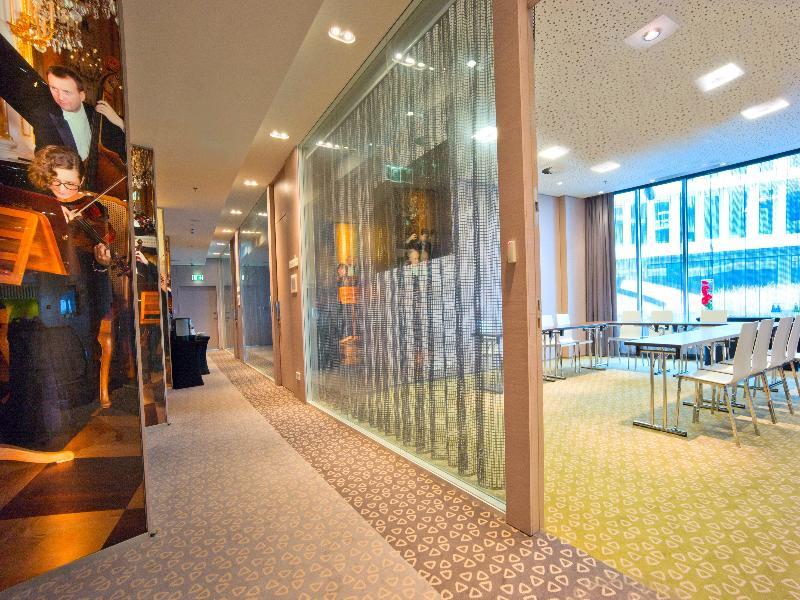 Sound Garden Hotel Airport Varšava Exteriér fotografie